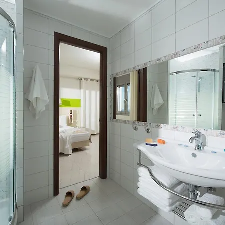 Danae Hersonissos (Crete)